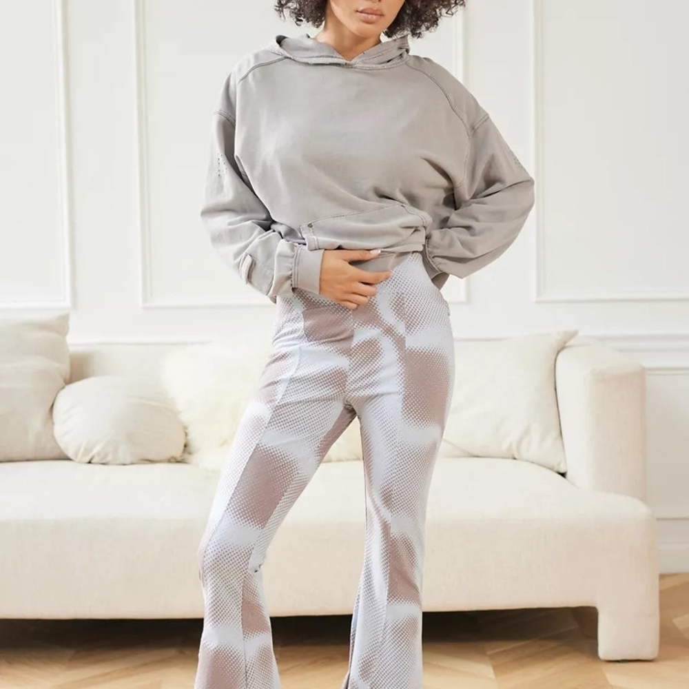 UrbanOutfitters- Pants Women's Flare Size M 97%Cotto - Picture 2 of 7